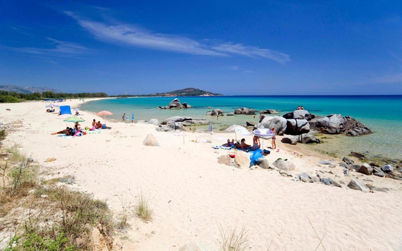 Casa Vacanze Laura ตอร์โตลี ภายนอก รูปภาพ