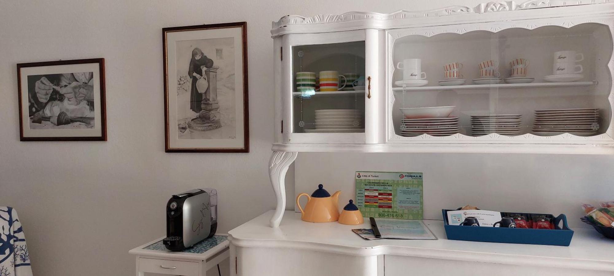 Casa Vacanze Laura ตอร์โตลี ภายนอก รูปภาพ