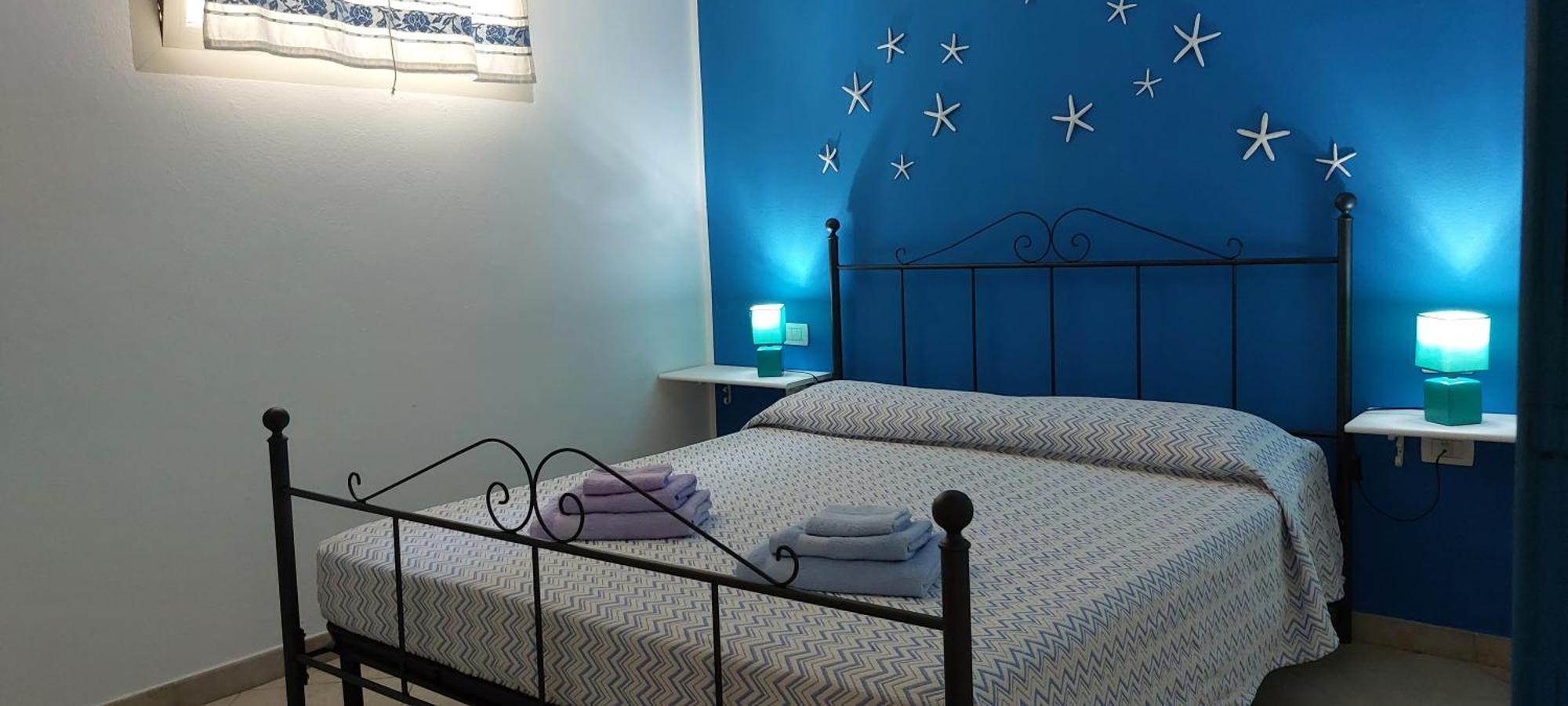 Casa Vacanze Laura ตอร์โตลี ภายนอก รูปภาพ